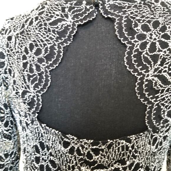 Candalite Women's Formal Black & Gray Lace Knee Length Round Neck Lined Size M - Picture 7 of 10